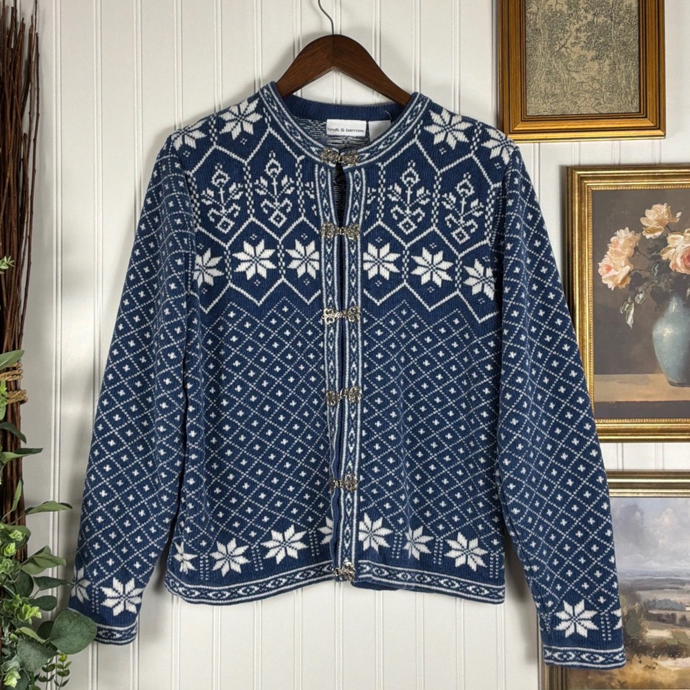 Croft & Barrow Fair Isle Nordic Cardigan Snowflake Hook Clasp Sweater Medium